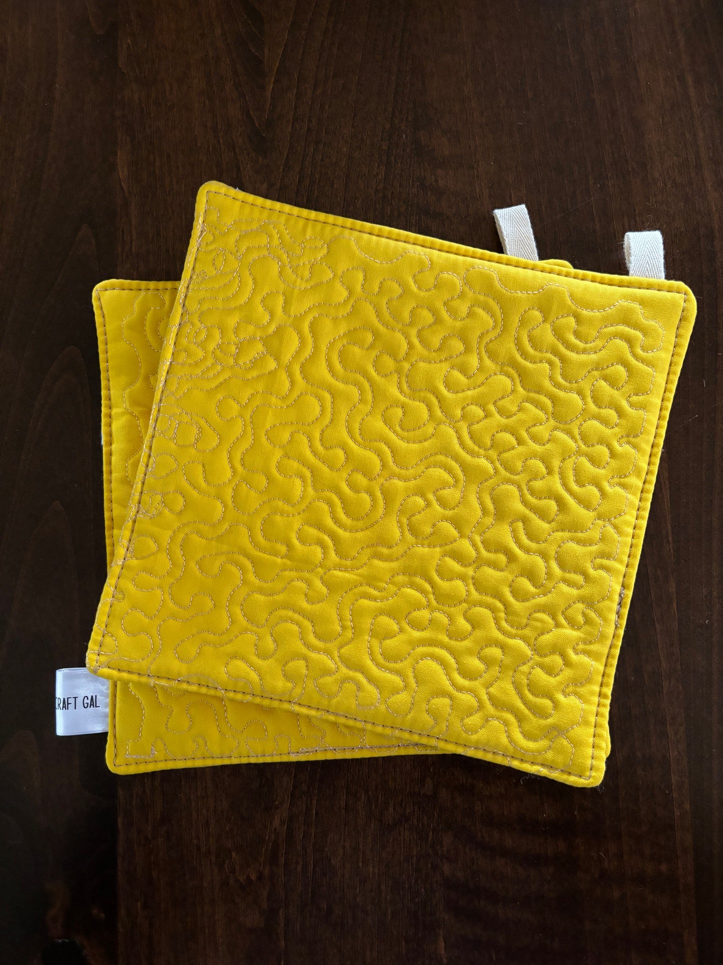 Bee Floral 🐝 Pot Holder Set