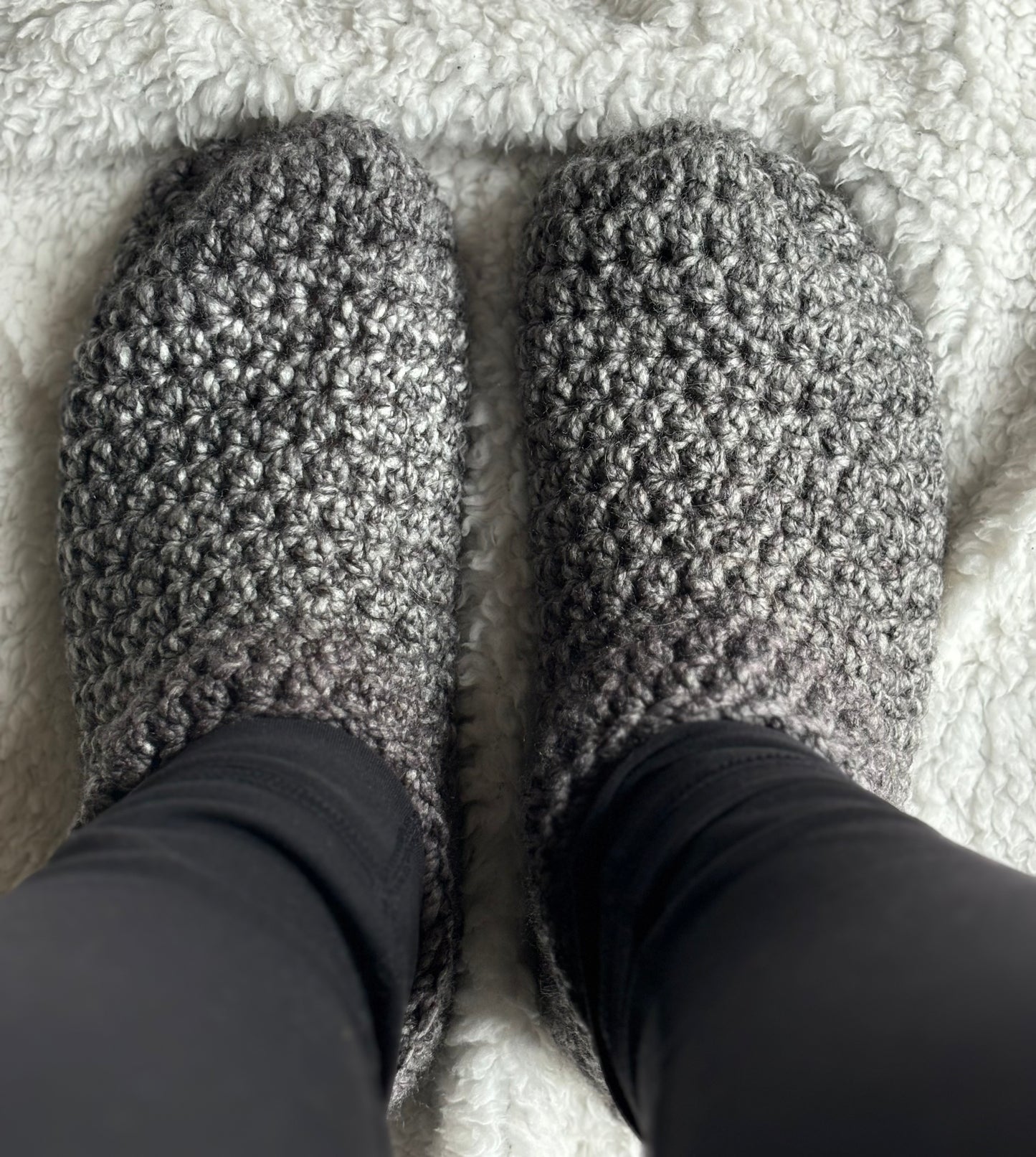 Grey & White Ombré Slippers -M