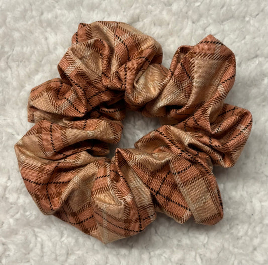 Beige & Pink Plaid Scrunchie