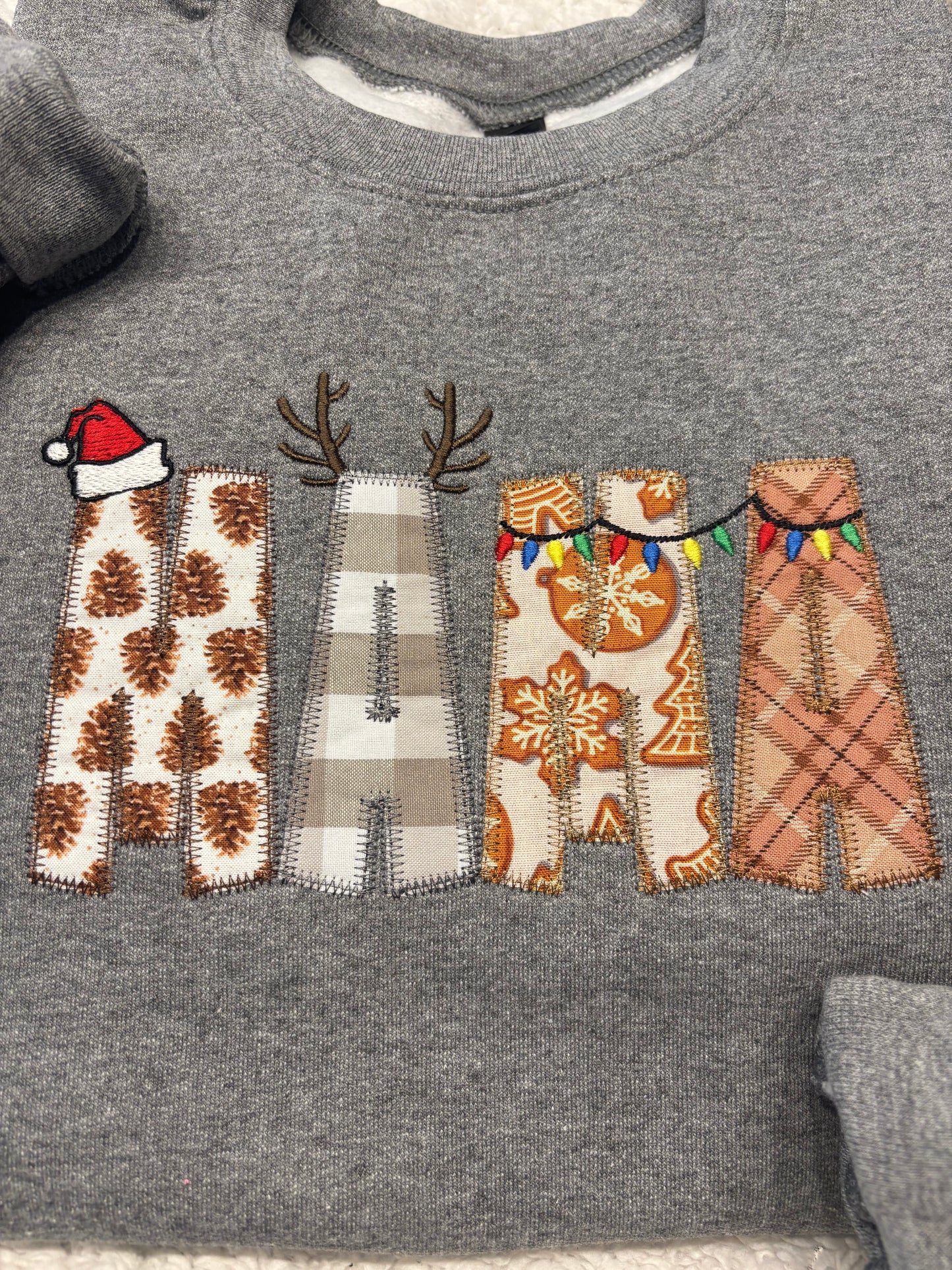 MAMA Appliqué Crewneck